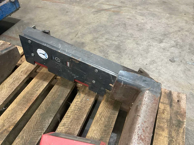 Ravage lepelvorken met weegschaal - afbeelding 5 van  9