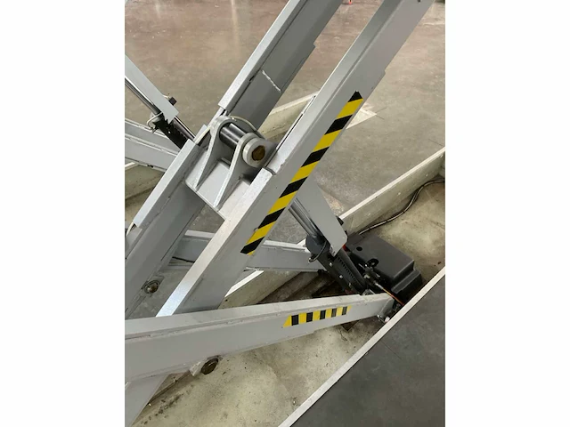 Ravaglioli schaarhefbrug 5000kg - afbeelding 2 van  23