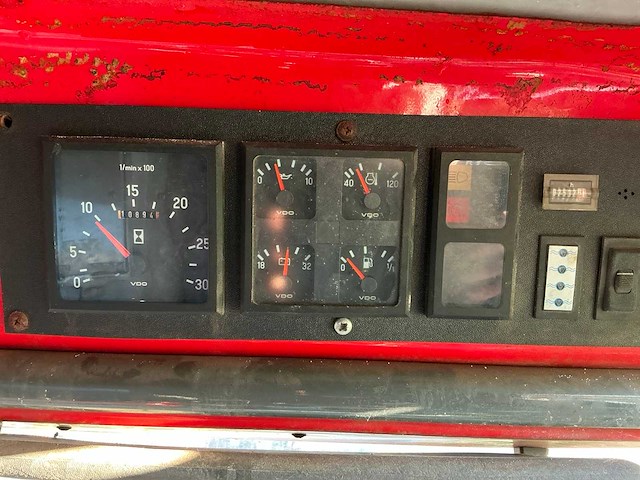 Ravo 5002 st straatveegmachine - afbeelding 17 van  39