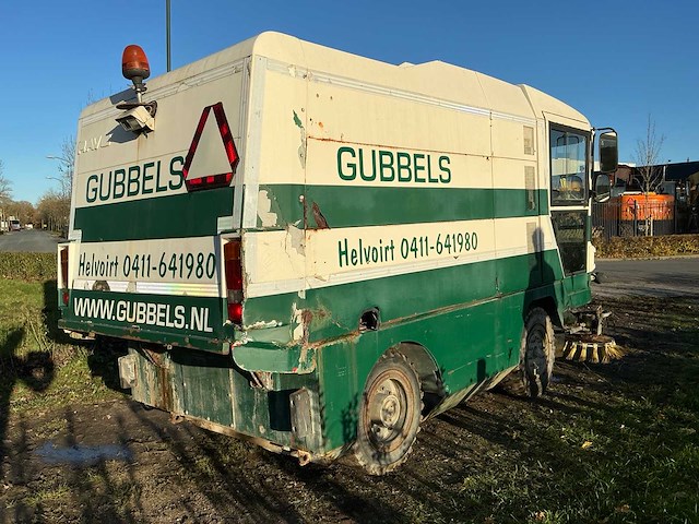 Ravo 5002 st straatveegmachine - afbeelding 35 van  39