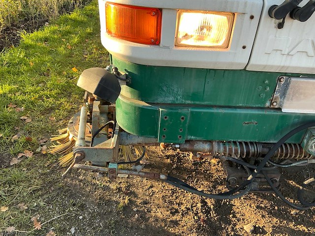 Ravo 5002 st straatveegmachine - afbeelding 38 van  39