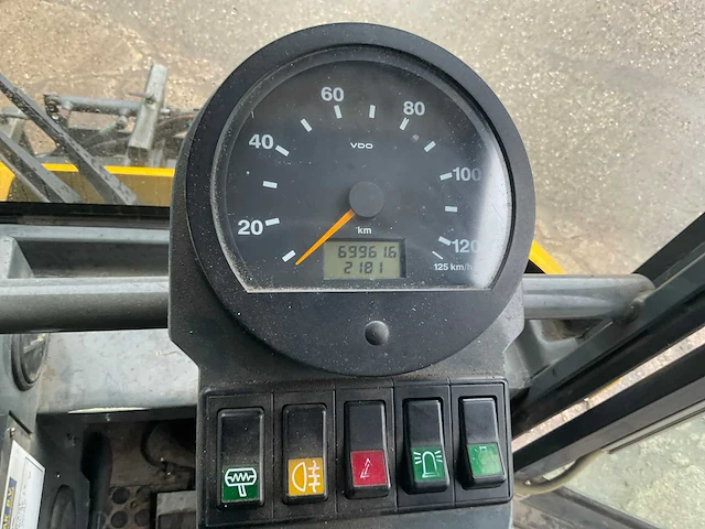 Ravo 540 zelfrijdende veeg-zuigmachine - afbeelding 6 van  26