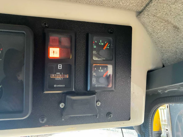 Ravo 540 zelfrijdende veeg-zuigmachine - afbeelding 13 van  26