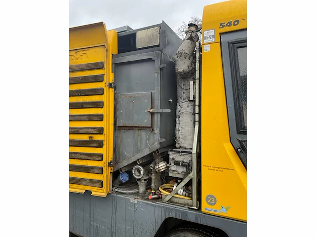 Ravo 540 zelfrijdende veeg-zuigmachine - afbeelding 23 van  26