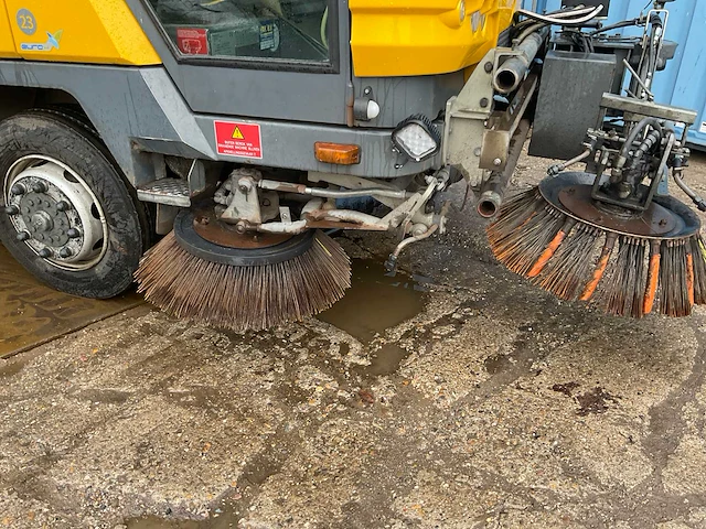Ravo 540 zelfrijdende veeg-zuigmachine - afbeelding 25 van  26