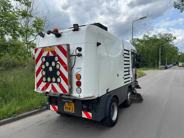 Ravo 580 euro 5 80km/h snel loper dubbellucht met derde borstelarm. - afbeelding 3 van  28