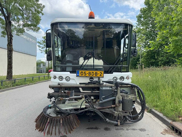 Ravo 580 euro 5 80km/h snel loper dubbellucht met derde borstelarm. - afbeelding 22 van  28