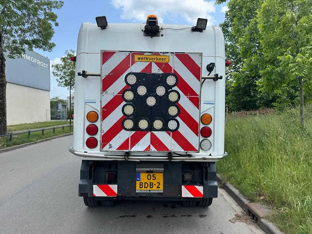 Ravo 580 euro 5 80km/h snel loper dubbellucht met derde borstelarm. - afbeelding 27 van  28