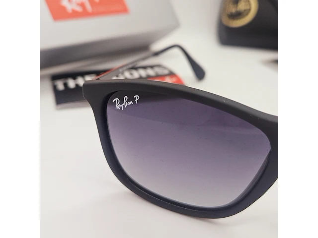 Rayban zonnebril chris gradient grey - afbeelding 4 van  7