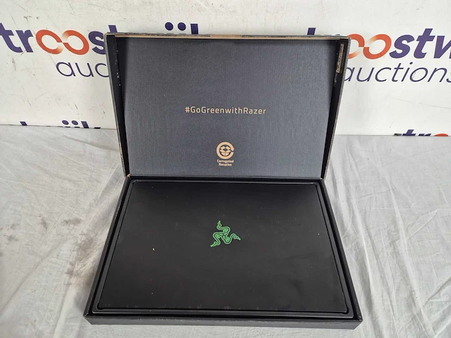 Razer blade 15 advanced model ddr4-sdram notebook 39,6 cm (15.6") 4096 x 2160 pixels touchscreen intel® 10de generatie core™ i7 16 gb 1000 gb ssd nvidia geforce rtx 2080 super max-q wi-fi 6 (802.11ax) windows 10 home zwart - afbeelding 3 van  3