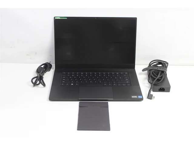 Razer blade 15 advanced model gaming laptop met 15,6'' 240 hz qhd scherm intel i711800h 8core processor nvidia geforce rtx 3060 qwerty zwart - afbeelding 3 van  3