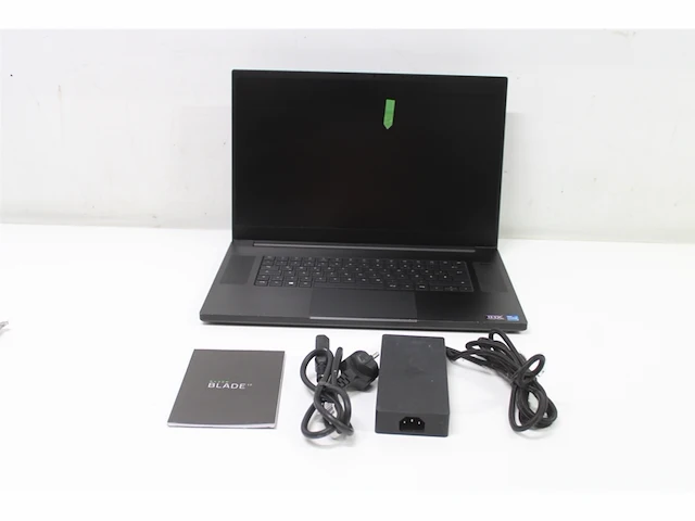 Razer blade 17 gaming laptop intel core i711800h 16gb 1tb ssd nvidia geforce rtx 3070 qwertz zwart - afbeelding 3 van  4