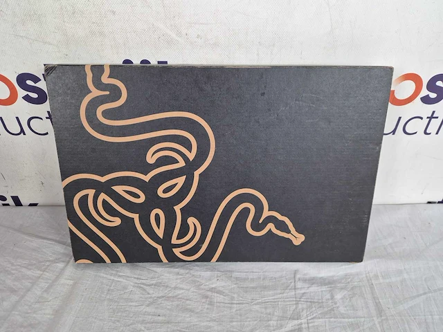 Razer blade pro 17 (i7-10875h, 17.3 300hz, 16 gb, 512 gb, rtx 2080, win10) - afbeelding 2 van  3
