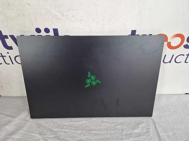 Razer blade pro 17 (i7-10875h, 17.3 300hz, 16 gb, 512 gb, rtx 2080, win10) - afbeelding 3 van  3