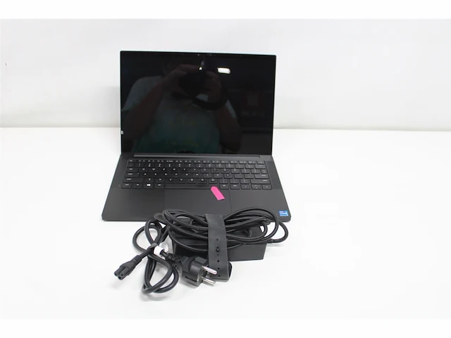 Razer blade stealth 13 (l5p/oledt/i7/gtx/512gb) ultrabook gaming laptop us qwerty zwart - afbeelding 4 van  5