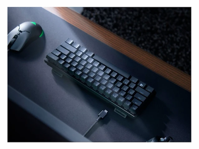Razer huntsman mini - gaming toetsenbord - lineaire red switch - rgb - 60% layout - qwerty - zwart - afbeelding 4 van  5