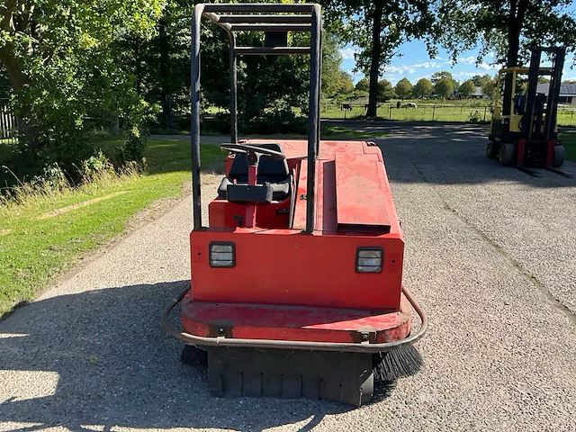 Rcm motoscopa zelfrijdende veegmachine - afbeelding 12 van  25