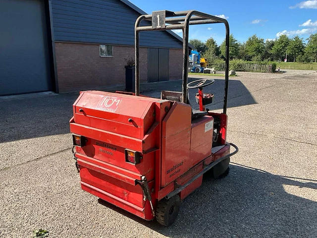 Rcm motoscopa zelfrijdende veegmachine - afbeelding 21 van  25