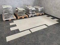 Re-use tapijttegels +/- 150m2 - afbeelding 4 van  7