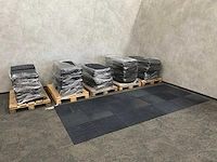 Re-use tapijttegels +/- 250m2 - afbeelding 1 van  10