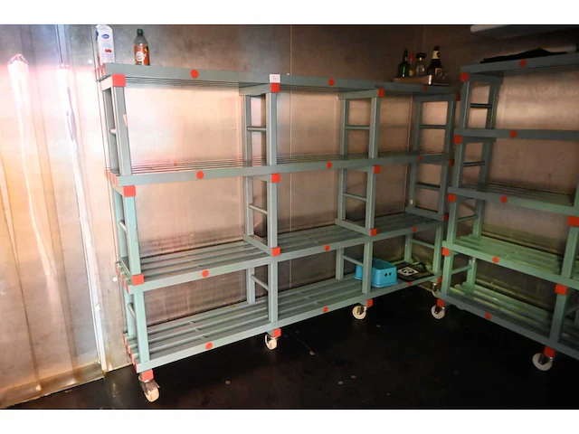 Rea mobiele kunststof legbordstelling - afbeelding 2 van  4