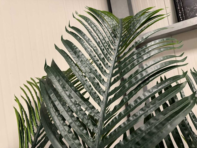 Real touch palm tree kunstplant (2x) (260cm hoog) - afbeelding 12 van  14