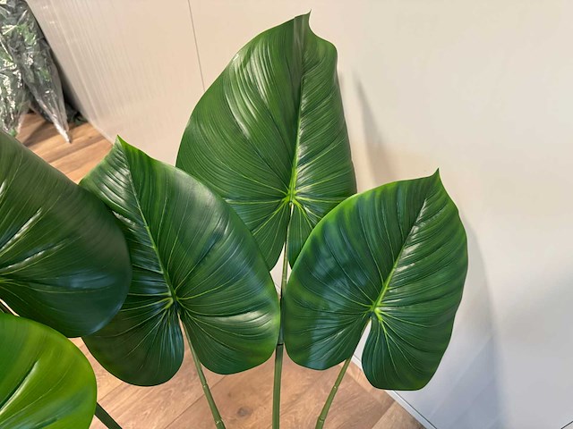 Real touch philodendron kunstplant (2x) (135cm hoog) - afbeelding 9 van  11