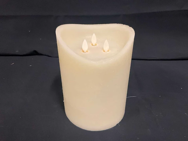 Realistic flame ax5 kaars (32x) - afbeelding 1 van  7