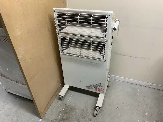 Rebel red ras heater - afbeelding 1 van  4