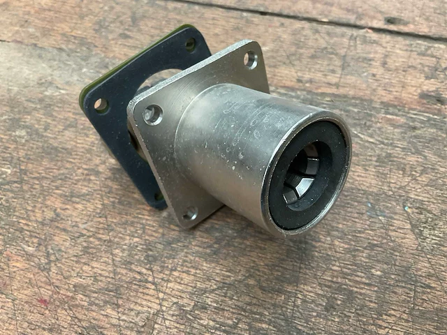 Receptable slave jumper connector - afbeelding 1 van  3