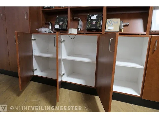 Receptie meubel heerdink-almelo, kersen: glunz bb-23-27 - afbeelding 8 van  31