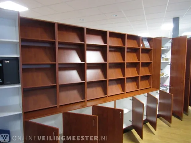 Receptie meubel heerdink-almelo, kersen: glunz bb-23-27 - afbeelding 20 van  31