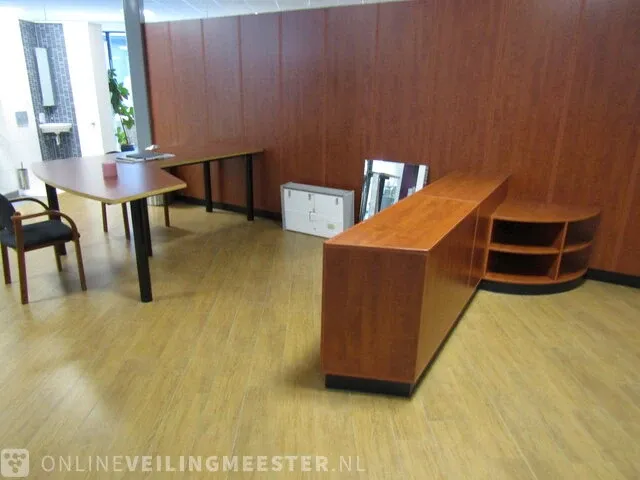 Receptie meubel heerdink-almelo, kersen: glunz bb-23-27 - afbeelding 25 van  31