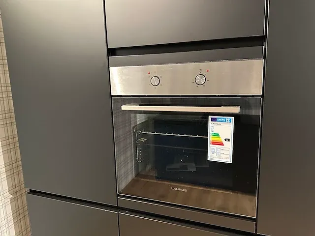 Recht opgestelde keuken - afbeelding 5 van  23
