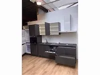 Recht opgestelde keuken - afbeelding 8 van  14