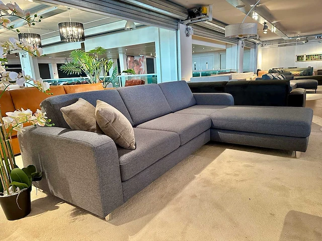Rechte bank met chaise longue - afbeelding 1 van  9
