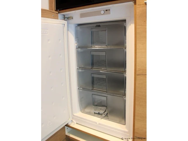 Rechte keuken met apparatenwand - afbeelding 14 van  20