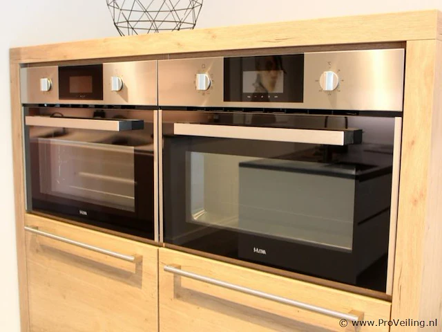 Rechte keuken met apparatenwand - afbeelding 18 van  20