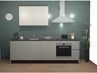 Rechtopgestelde keuken