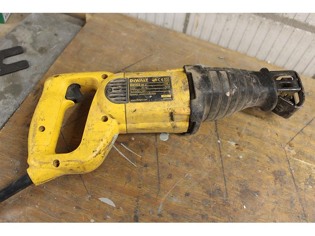 Reciprozaag dewalt. - afbeelding 2 van  2