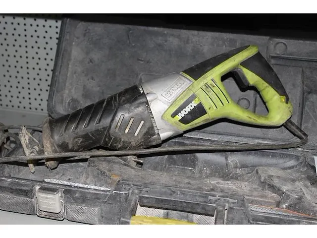Reciprozaag worx type wu402 in kunststoffen koffer. - afbeelding 2 van  2