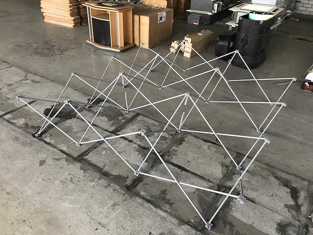 Reclamebanner frame in kist - afbeelding 3 van  4