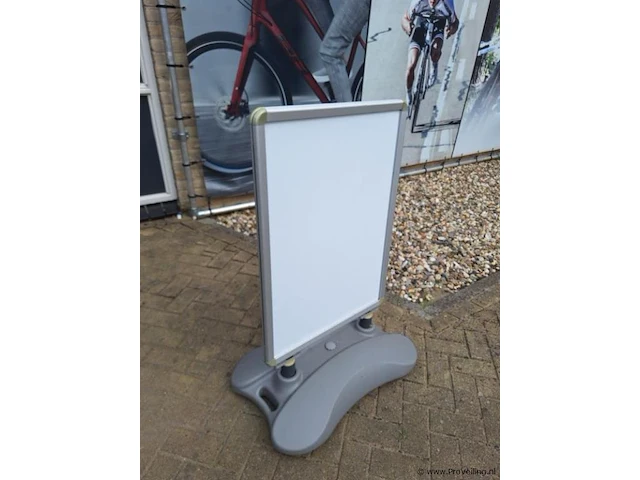 Reclamebord - 65x65x118cm - afbeelding 1 van  3