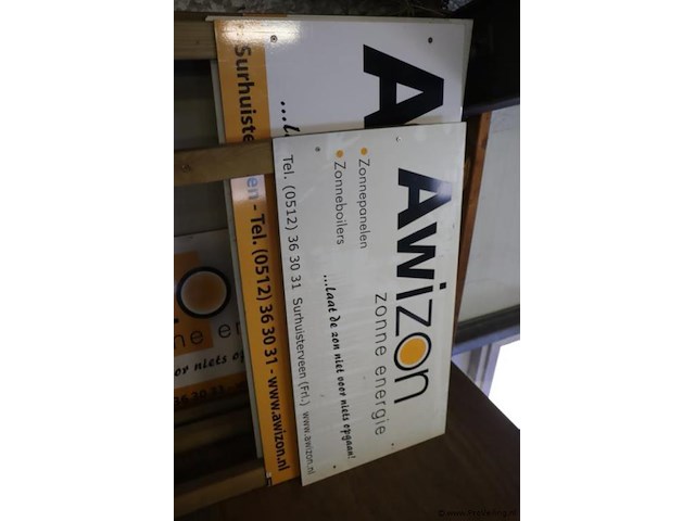 Reclameborden van trespa incl. palen - afbeelding 2 van  4