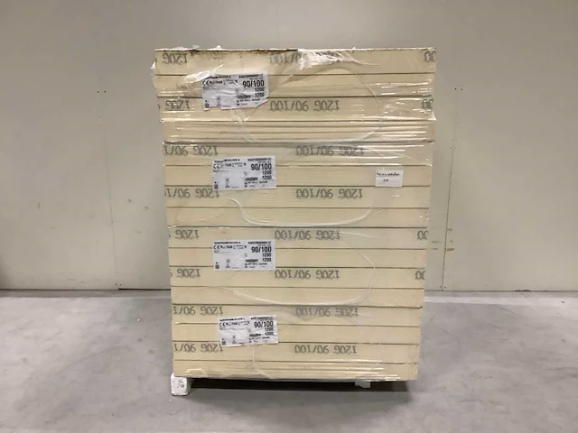 Recticel pir hardschuim isolatieplaat. 120x120x10 cm. (16x) - afbeelding 2 van  4