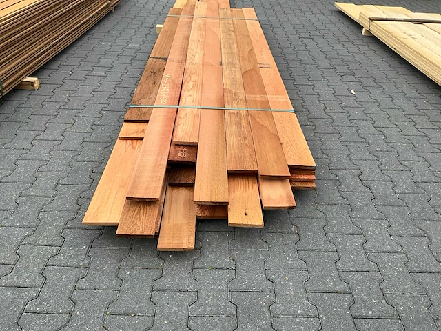 Red ceder plank (2750-5200x140x18mm) (35x) - afbeelding 3 van  4