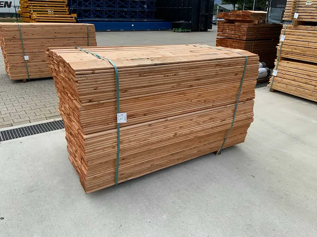 Red class tuinplank 1800x140x16mm (472x) - afbeelding 1 van  10