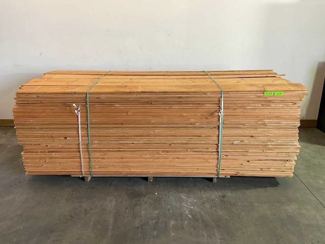 Red class wood dakbeschot met mes en groef verbinding 300x19.5x1.8 cm (115x) - afbeelding 1 van  7