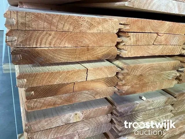 Red class wood plank met mes -en groef verbinding 300x14.5x1.8 cm - afbeelding 4 van  5