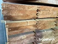 Red class wood plank met mes -en groef verbinding 300x14.5x1.8 cm - afbeelding 4 van  5